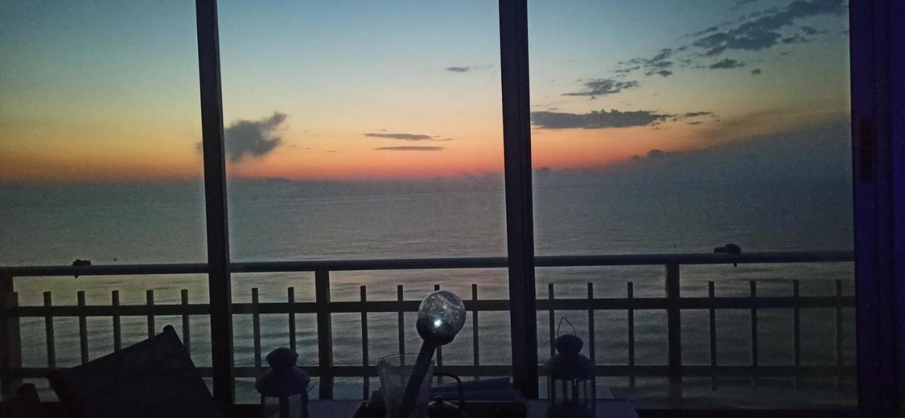 Sunset Room At Front Beach - Habitacion En La Playa Piso Privado Tavernes de la Valldigna Exterior foto
